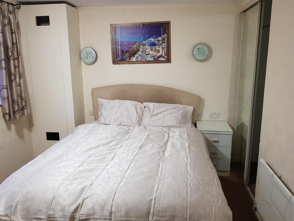 Vila London Heathrow West Drayton  Exteriér fotografie